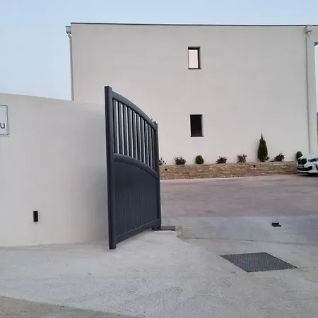 Palazzu B Reservation 3 Nuits Minimum Ajaccio (Corsica)